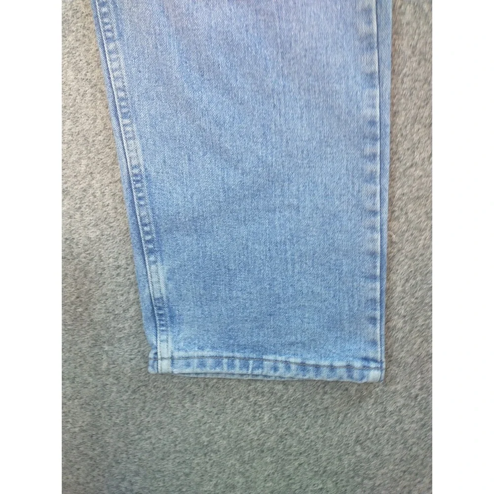 Wrangler Mens Relaxed Fit Straight Leg Light Wash Denim Jeans 36x29 97601SB Blue